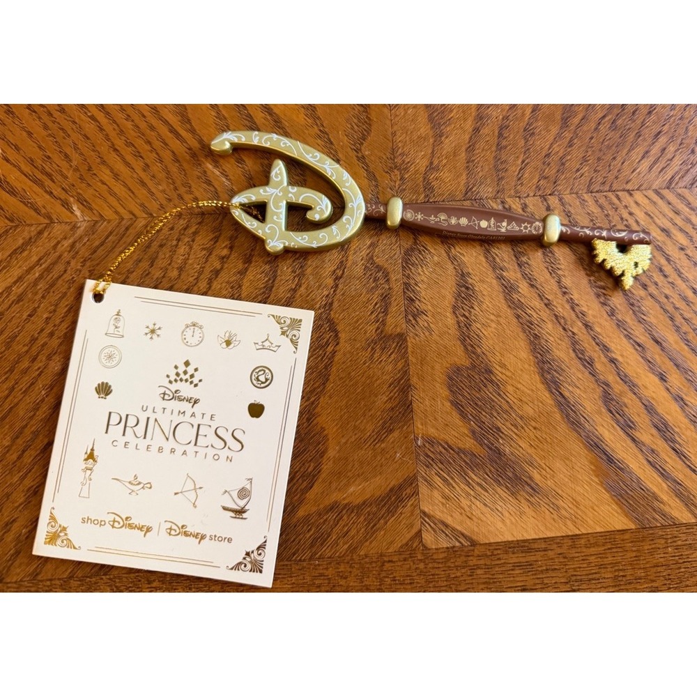 Disney Store Ultimate Princess Celebration Special Edition Key
